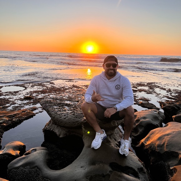 Meet your Posher, Andres - Picture 1 of 1